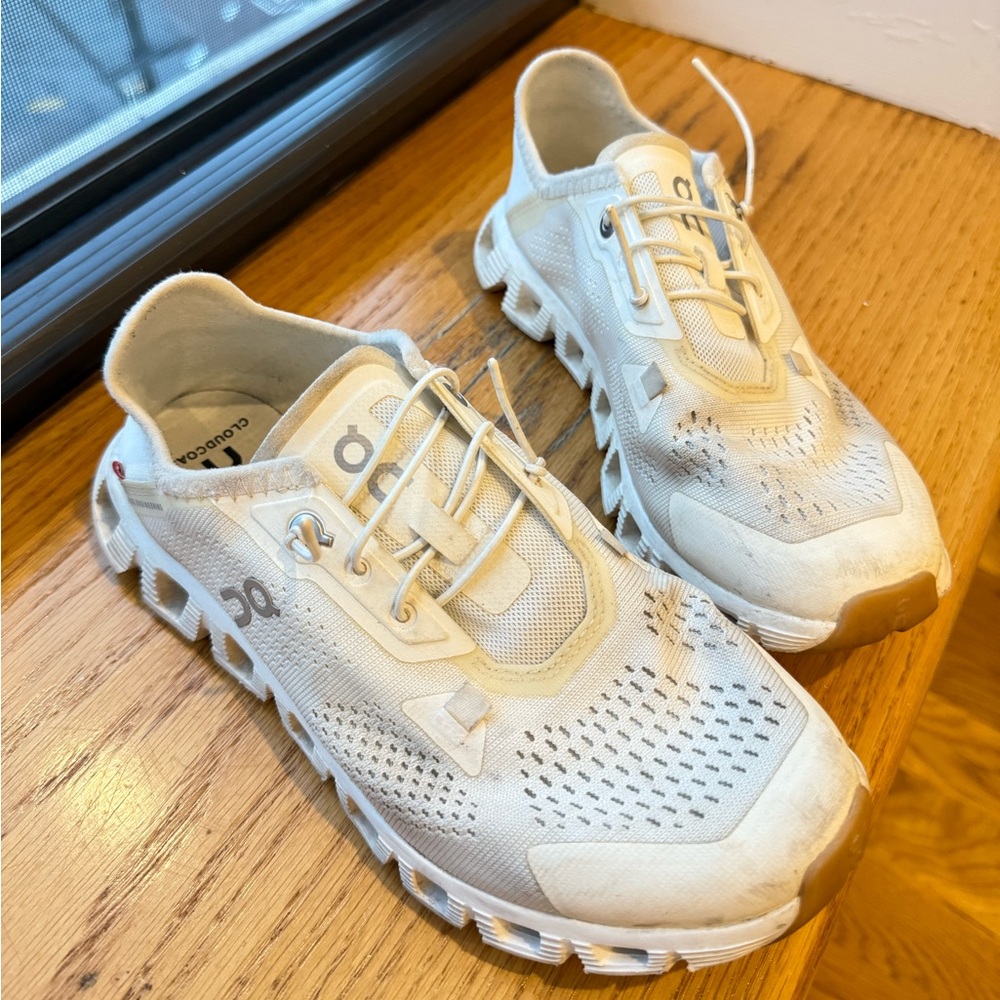 On Running Cloud 5 Coast White Sneakers